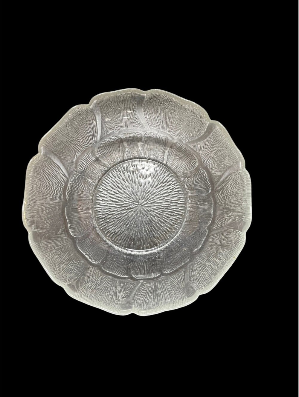 Vintage Arcoroc Fleur Textured Clear Glass Flower-Shaped Serving Bowl